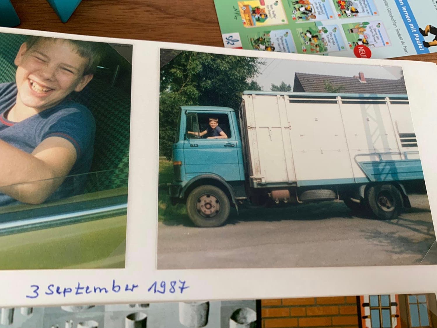 Winkel als Junge im Fahrerhaus des familieneigenen Viehtransporters, 1987